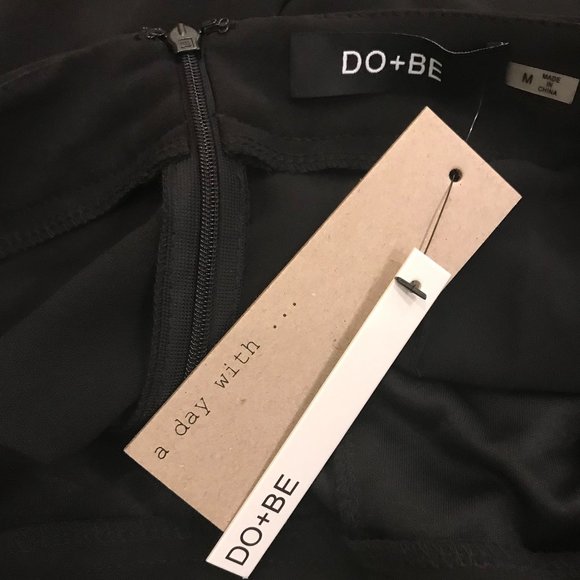 NWT RARE DO+BE Black High Front Slit Wide Leg Pant - Size Medium - Picture 6 of 7